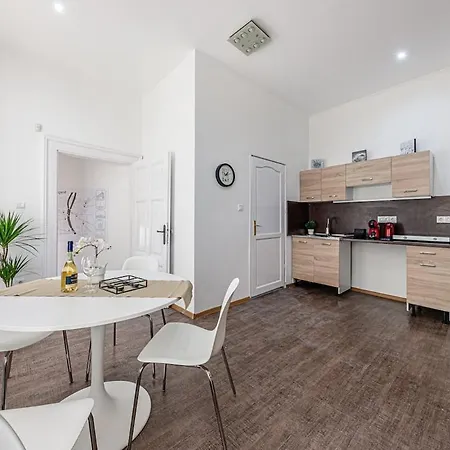 Apartment Downtown *