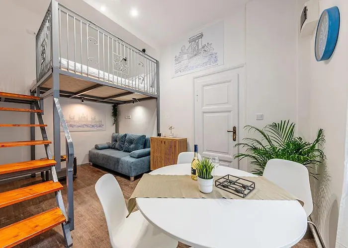 Downtown Apartament *
